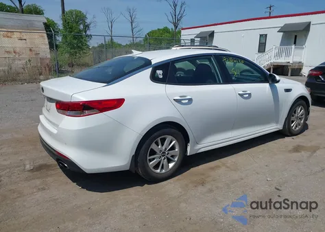 2018 Kia Optima Lx z USA, uszkodzony, nr VIN 5XXGT4L32JG219402